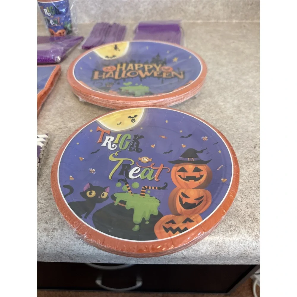 Halloween Party Supplies Serves 25 Plates Cups Silverware‎ Straws Napkins